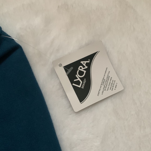 🌺 2 for $23 🌺 NWT- Teal Athleta Skirt - Picture 9 of 12